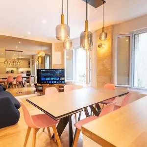 Apartment Loft 4 Bedroom Montmartre Pigalle Ac By Lcc Agency, Paris